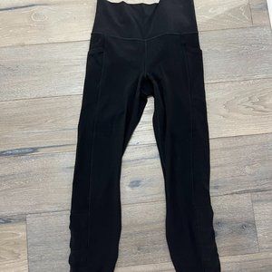 Athleta Womens Salutation Stash Pocket 7/8 leggings (Small)